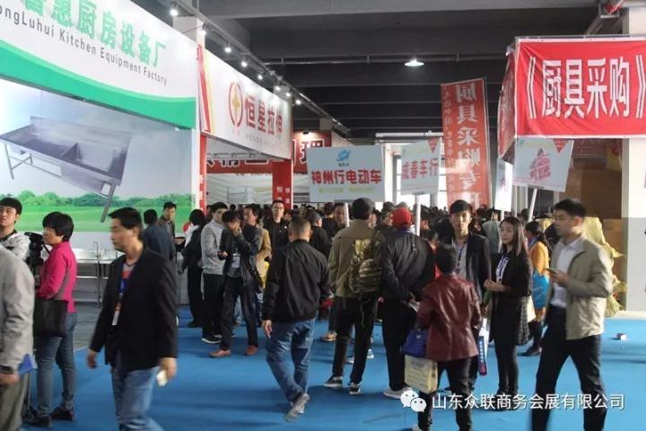 賽思達董事長唐樹松參加第十二屆中國(博興)國際廚具節(jié)3 賽思達董事長唐樹松參加第十二屆中國(博興)國際廚具節(jié)3