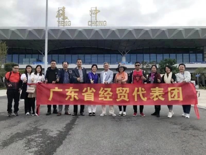 「賽思達烘焙設備」董事長唐樹松赴云南參加東西部扶貧協作經貿考察活動 「賽思達烘焙設備」董事長唐樹松赴云南參加東西部扶貧協作經貿考察活動