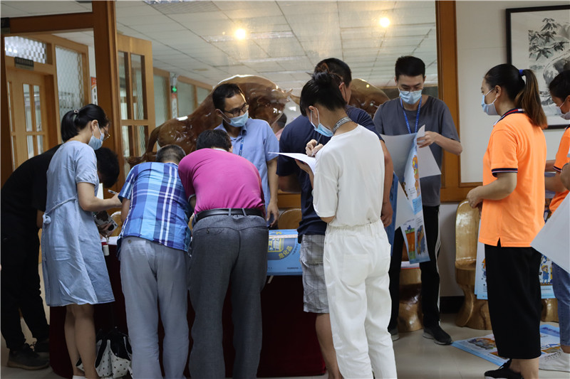 從化區明珠工業園安監中隊組織石海片區企業在賽思達開展觀看工礦商貿企業的安全生產事故警示教育片活動