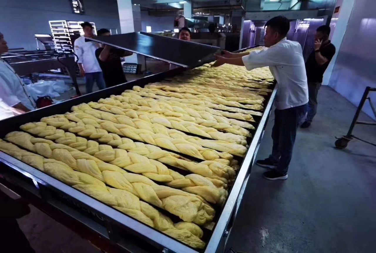 創吉尼斯世界紀錄——賽思達隧道爐助力爸爸糖完成挑戰! 創吉尼斯世界紀錄——賽思達隧道爐助力爸爸糖完成挑戰!